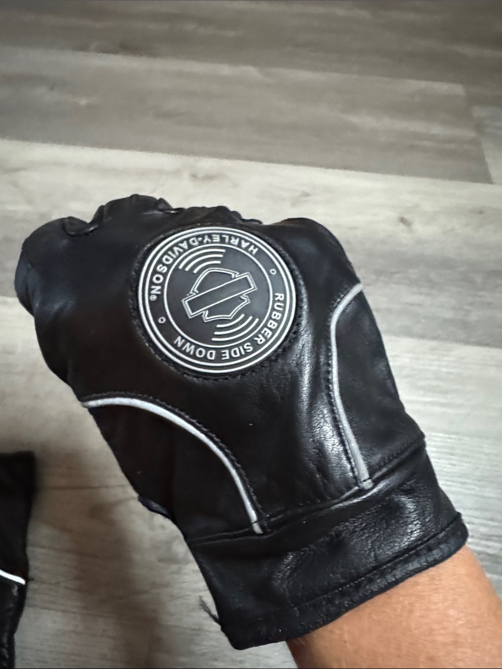 🔥🔥SALE!! Men’s Harley-Davidson Motorcycle Gloves- Large - Picture 6 of 8